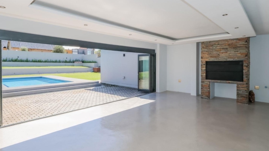 5 Bedroom Property for Sale in Leloko Lifestyle Estate North West